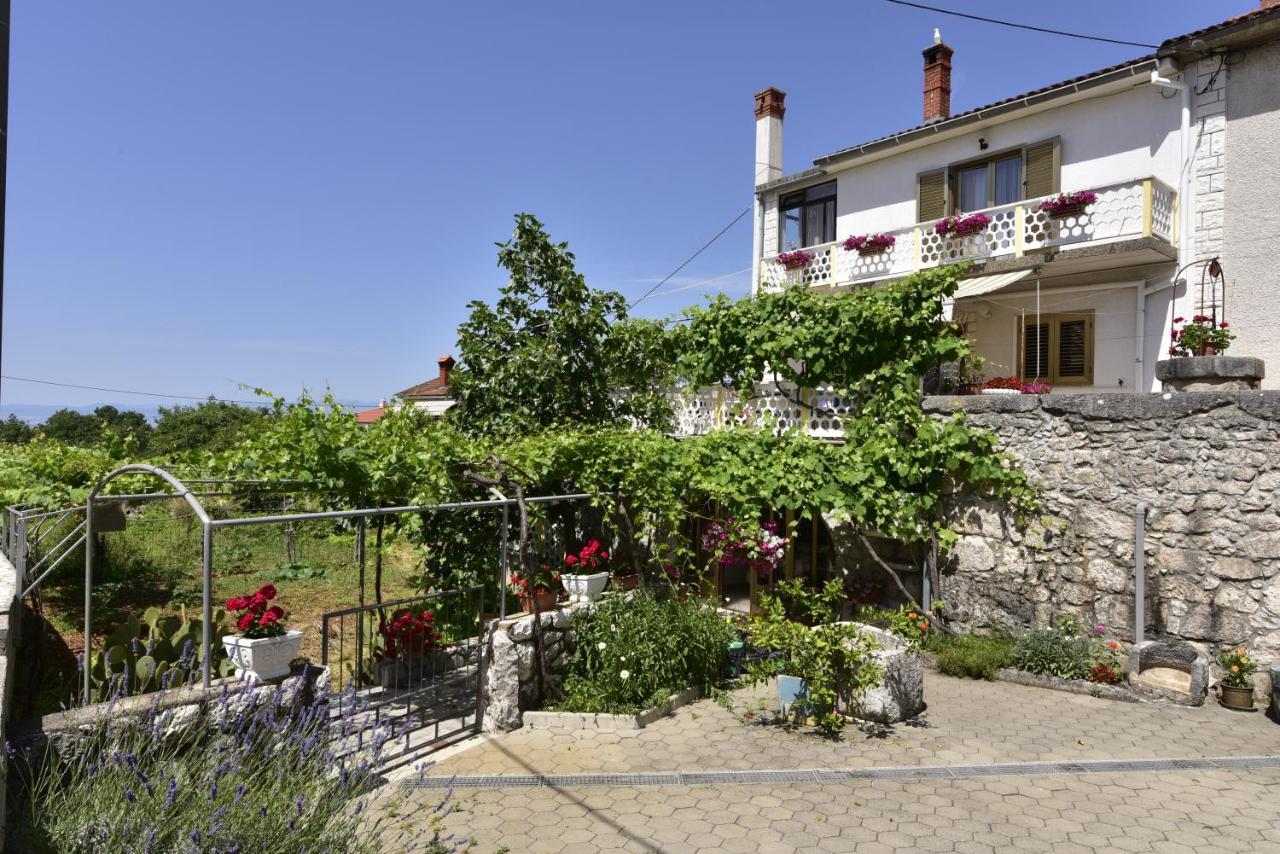 Guest House Tom Malinska Exterior photo